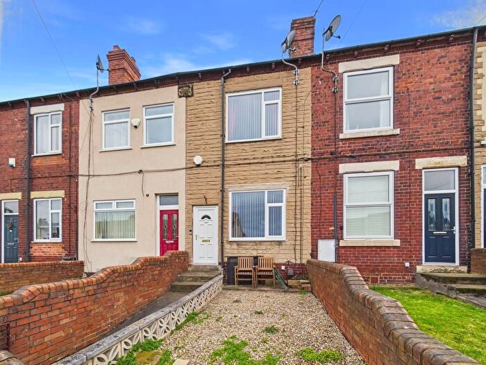 3 Bedroom Terraced House For Sale In Featherstone Lane, Featherstone, Pontefract, WF7