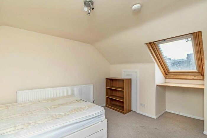 4 Bedroom Maisonette To Rent In Marischal Road, London, SE13