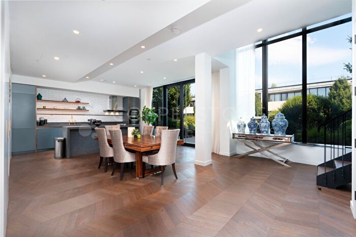 4 Bedroom Flat For Sale In Boiler House, Battersea Power Station, SW11