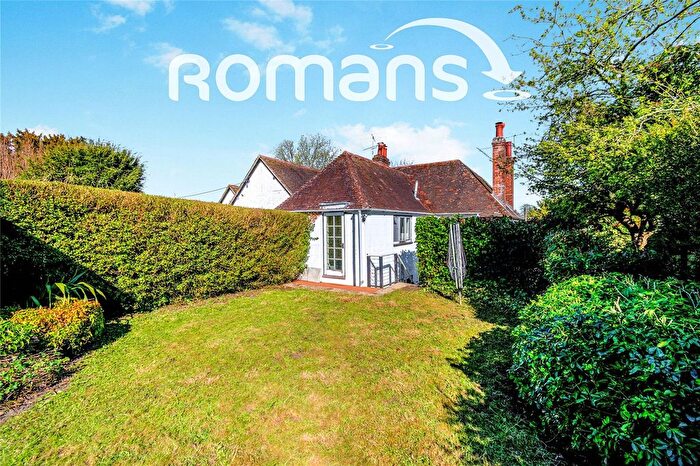 3 Bedroom Semi-Detached House To Rent In Easton, Winchester, SO21