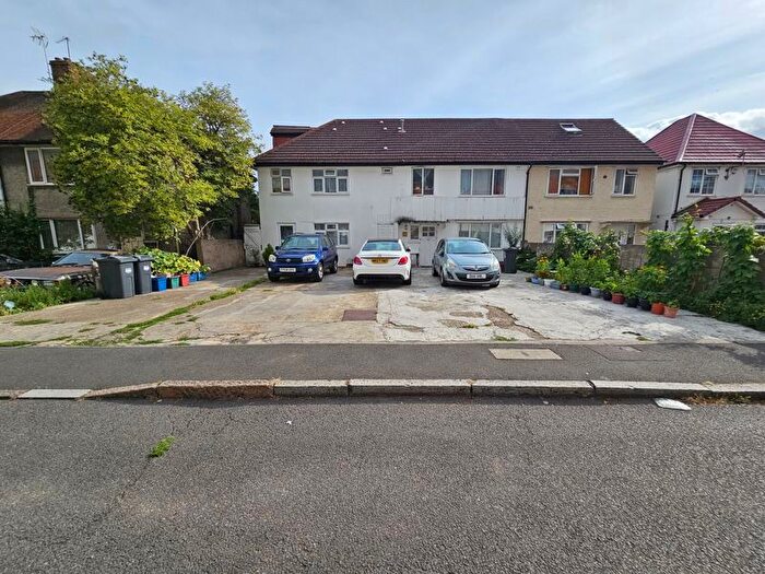 4 Bedroom Terraced House For Sale In St. Leonards Gardens, Hounslow, TW5