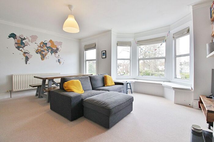 2 Bedroom Flat For Sale In Witham Road, Isleworth, TW7