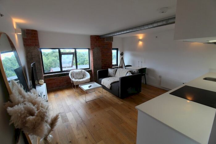 2 Bedroom Flat To Rent In Houldsworth Street., Reddish, SK5