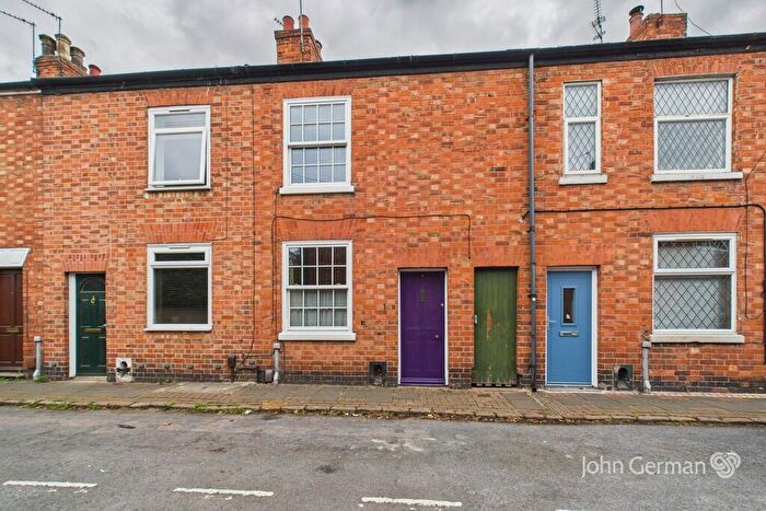 2 Bedroom Terraced House For Sale In Albert Street, Loughborough, LE11