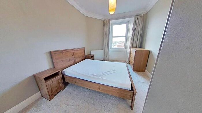 1 Bedroom Flat To Rent In Broughton Road, Edinburgh, EH7