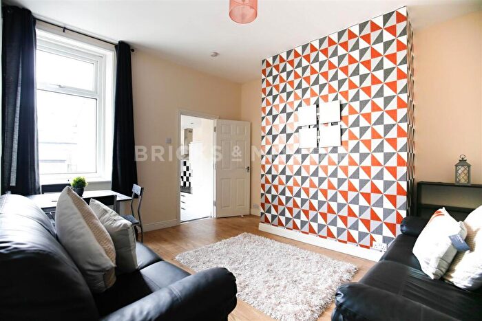 3 Bedroom Flat To Rent In (£.pppw) Meldon Terrace, Heaton, NE6