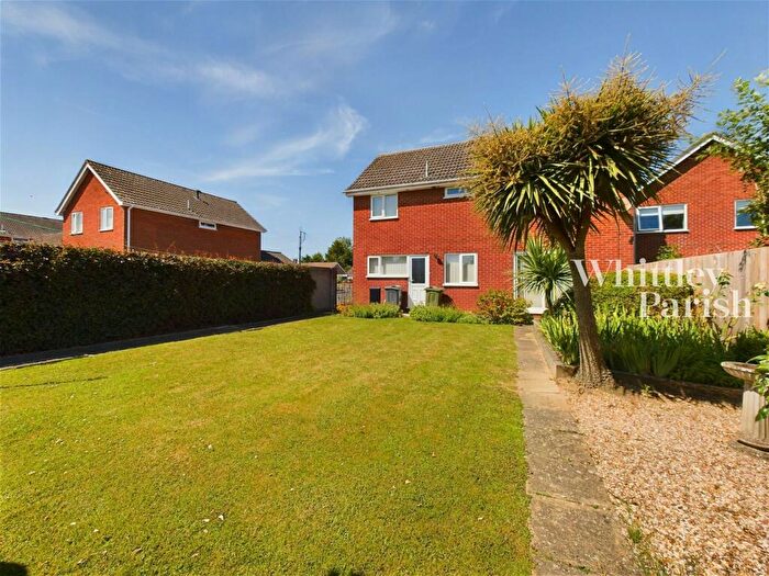 4 Bedroom Detached House For Sale In Millway Avenue, Roydon, IP22