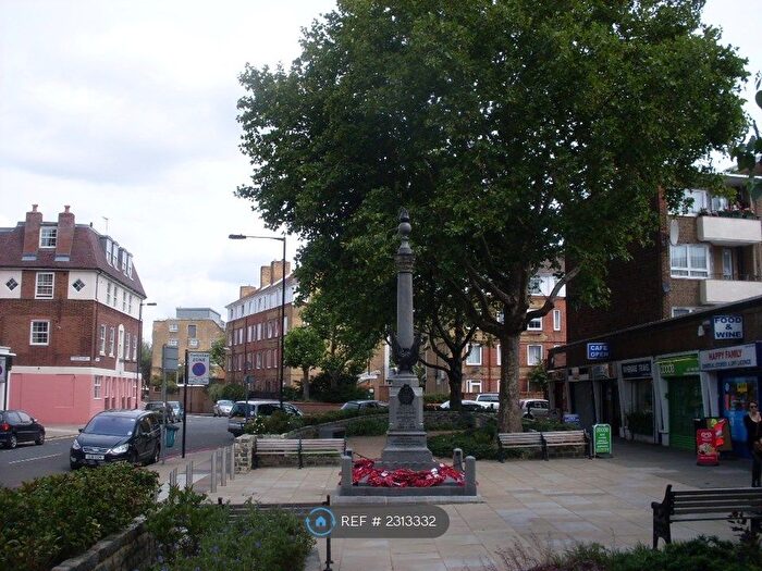 3 Bedroom Flat To Rent In West Lane, London, SE16