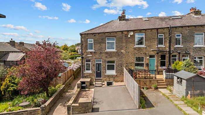 3 Bedroom End Of Terrace House For Sale In Fern Lea, Sowerby Bridge, HX6