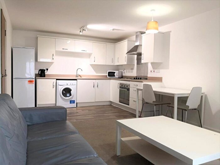 2 Bedroom Flat To Rent In Endeavour House, B Elmira Way, M5