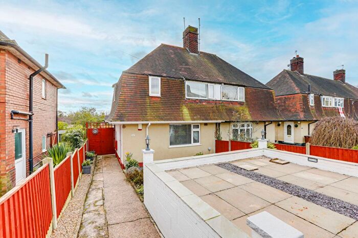 3 Bedroom Semi Detached House For Sale In Rosecroft Drive, Nottingham, NG5