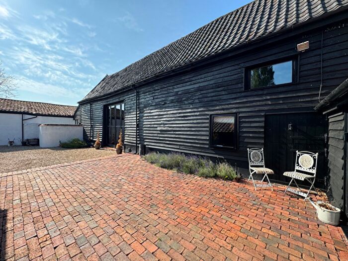5 Bedroom Barn Conversion For Sale In Winfarthing Road, Banham, Norwich, NR16