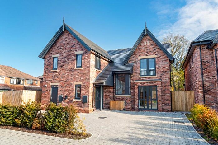 5 Bedroom Detached House For Sale In Further Hey Grove, Woodley, Stockport, Greater Manchester, SK6