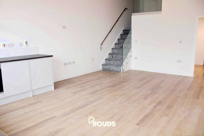 1 Bedroom Flat For Sale In Metro Lofts, High Street, West Bromwich, West Midlands, B70
