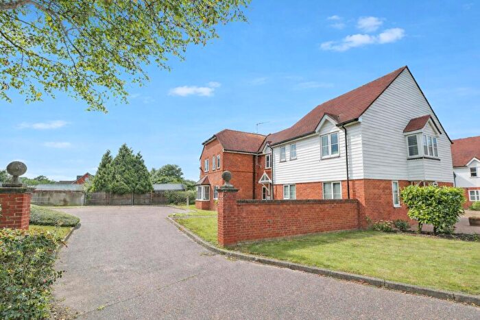 2 Bedroom Flat For Sale In Shearers Way, Boreham, Chelmsford, CM3