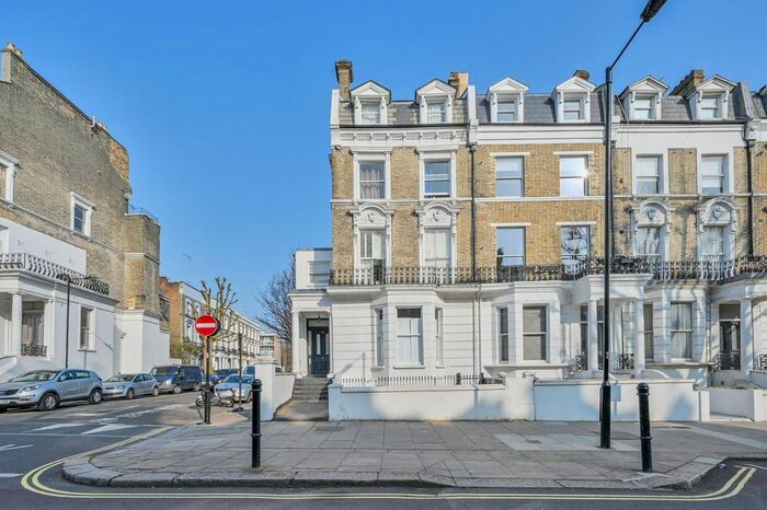 2 Bedroom Flat To Rent In Sutherland Avenue, Maida Vale, London, W9