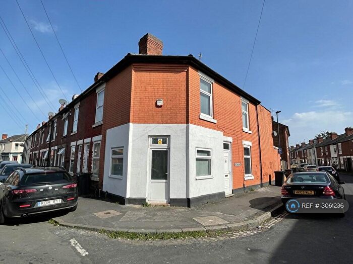3 Bedroom Terraced House To Rent In Holcombe St, Derby, DE23