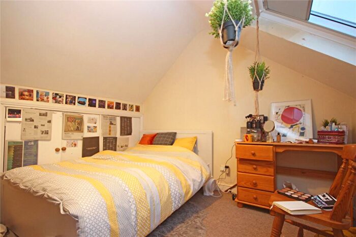 4 Bedroom Maisonette To Rent In Gloucester Road, Horfield, Bristol, BS7