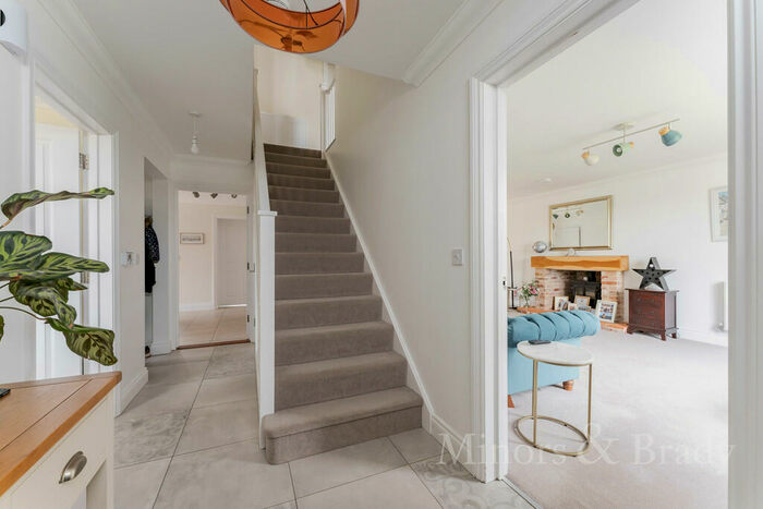 6 Bedroom Detached House For Sale In Minnow Way, Mulbarton, NR14
