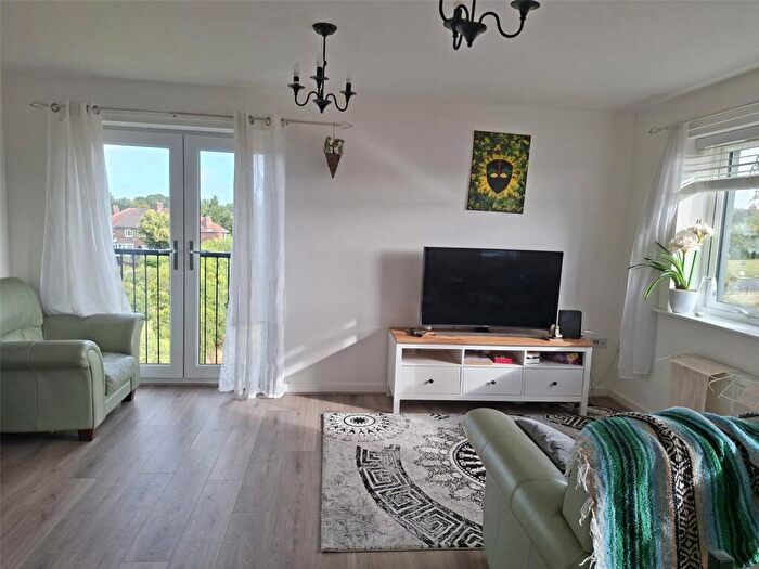 2 Bedroom Apartment To Rent In Jasmine Walk, Birmingham, B23