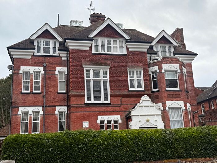 1 Bedroom Flat For Sale In Silverdale Road, Eastbourne, BN20