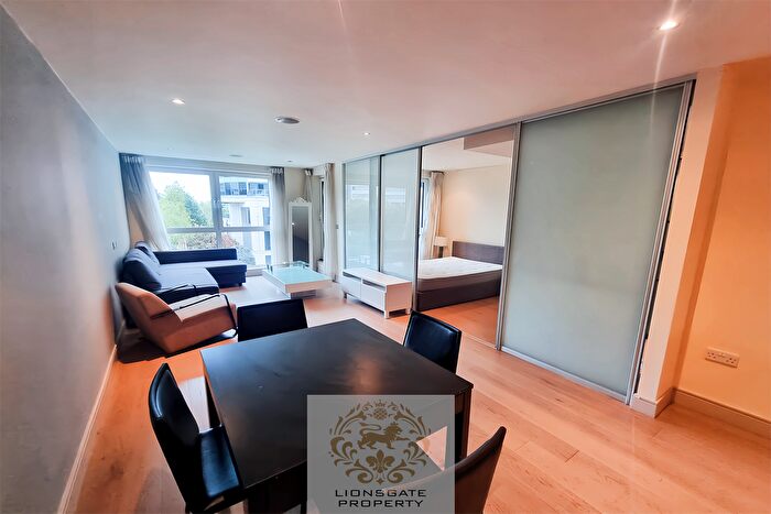 1 Bedroom Studio To Rent In Townmead Road, London, SW6