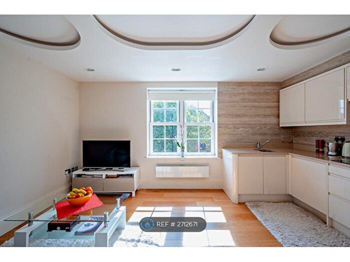 1 Bedroom Flat To Rent In Mitford Building, London, SW6