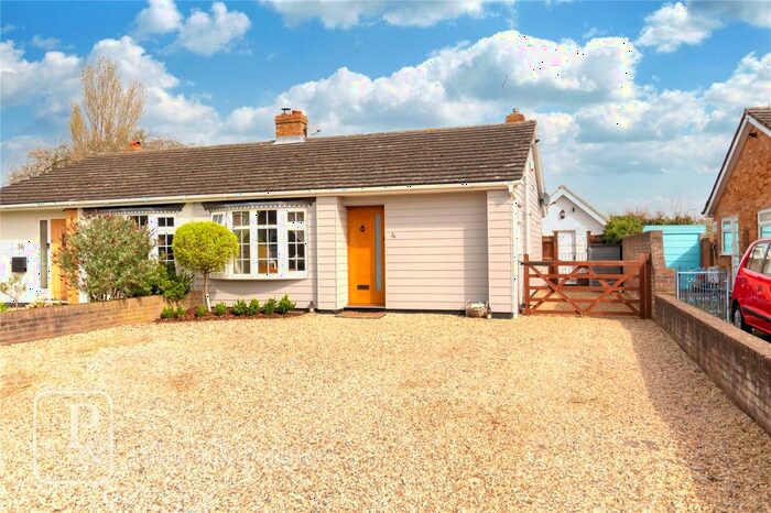 3 Bedroom Bungalow For Sale In Lowefields, Earls Colne, Colchester, Essex, CO6