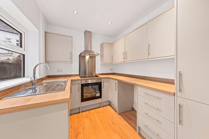 3 Bedroom Semi-detached House For Sale In Compton Street, Chesterfield, S40