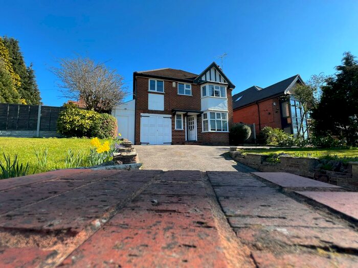 4 Bedroom Detached House To Rent In Yardley Wood Road, Moseley, B13