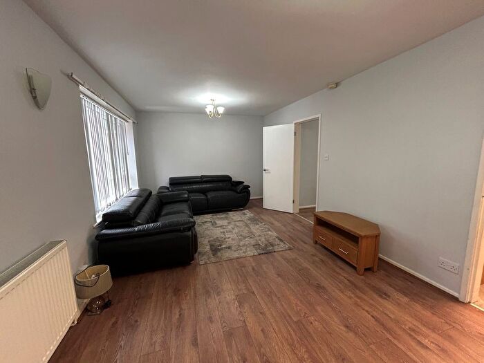 2 Bedroom Flat To Rent In Palmerston Road Elmswood Court, Liverpool, L18