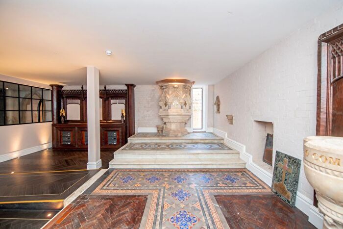 2 Bedroom Flat To Rent In The Spire, Park Road, Liverpool, L22