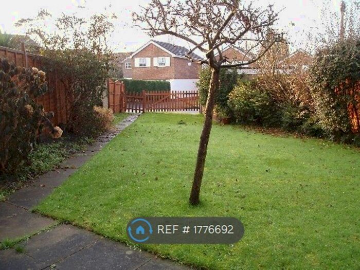 3 Bedroom Detached House To Rent In Seabridge Road, Newcastle-Under-Lyme, ST5