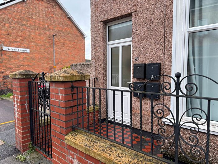 Studio To Rent In Queen Street, Taunton, TA1