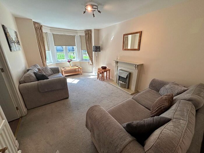 2 Bedroom Flat To Rent In Fonthill Avenue, Ferryhill, Aberdeen, AB11