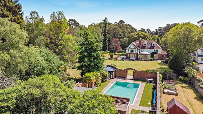 6 Bedroom Detached House For Sale In Eglinton Road, Tilford, Farnham, Surrey, GU10