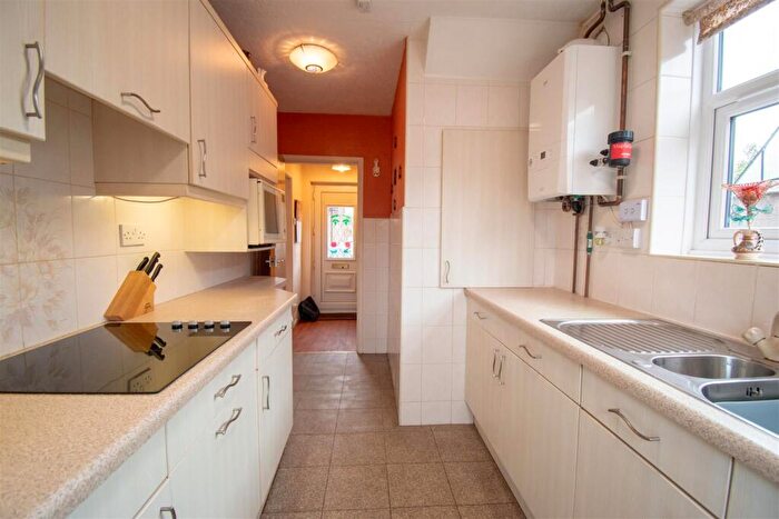 2 Bedroom Semi-Detached House For Sale In Oak Avenue, Ripley, DE5