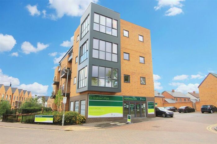 1 Bedroom Flat To Rent In Dyson Drive, Uxbridge, UB10