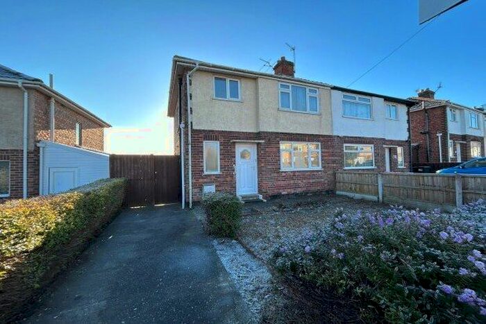 3 Bedroom Semi-Detached House To Rent In Whetstone Hey, Ellesmere Port, CH66