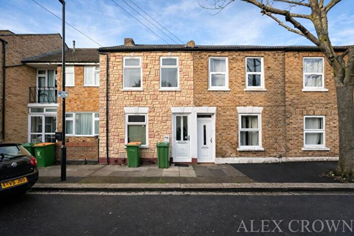 4 Bedroom Terraced House To Rent In Davis Street, Plaistow, E13