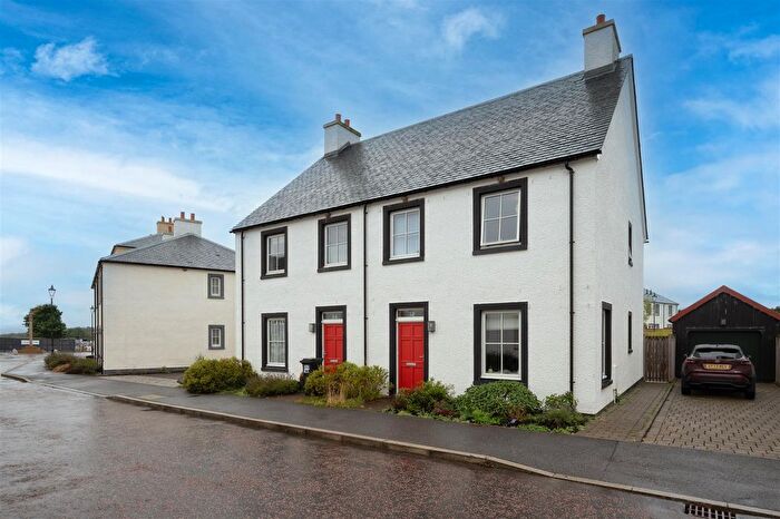 3 Bedroom Property For Sale In Hillhead Road, Tornagrain, Inverness, IV2