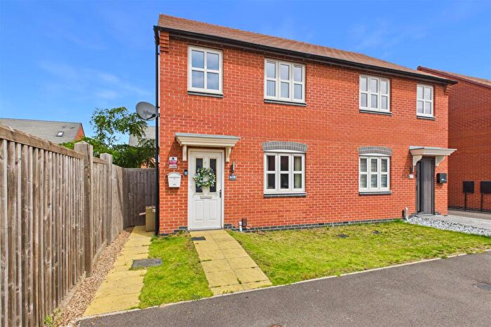 3 Bedroom Semi-Detached House For Sale In Marleston Lane, Middlebeck, NG24