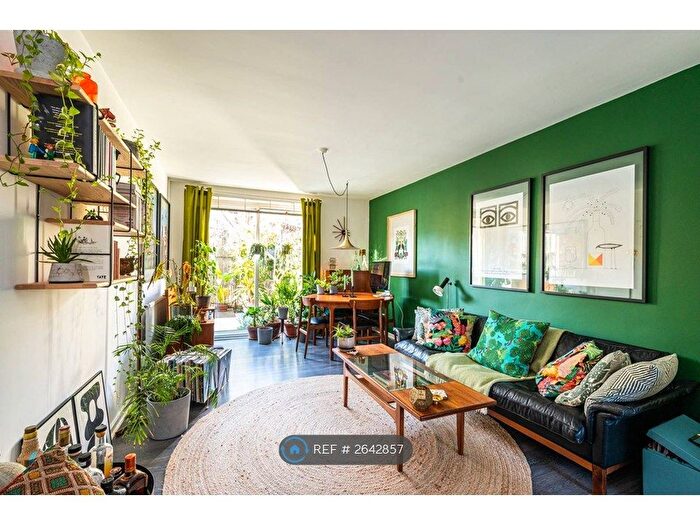 1 Bedroom Flat To Rent In Dalston, London, N1