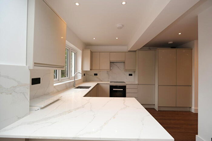 3 Bedroom Semi Detached House To Rent In Beckenham Gardens, London, N9