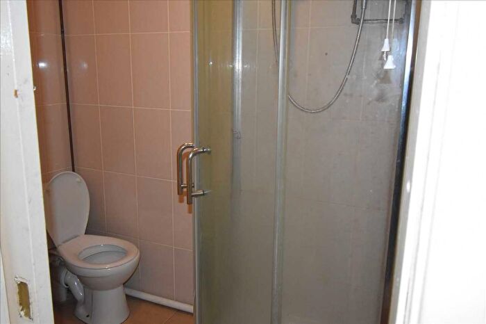 1 Bedroom Flat To Rent In Mere Road Upstairs Flat, Leicester, LE5