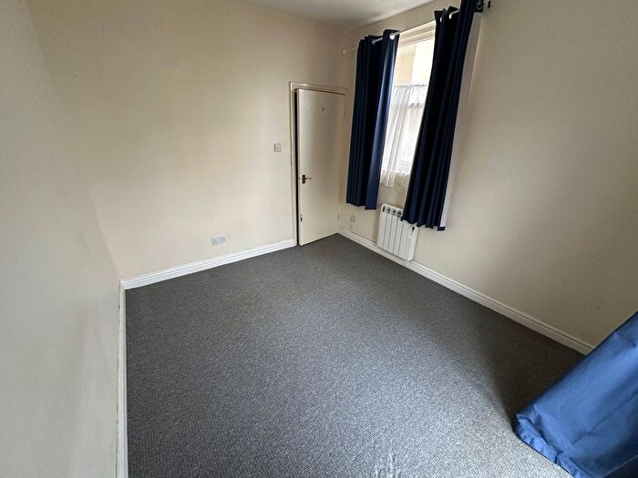 2 Bedroom Flat To Rent In Evesham Road, Cheltenham, GL52