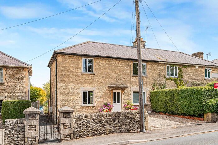 3 Bedroom Semi Detached House For Sale In Somerford Road, Cirencester, Gloucestershire, GL7