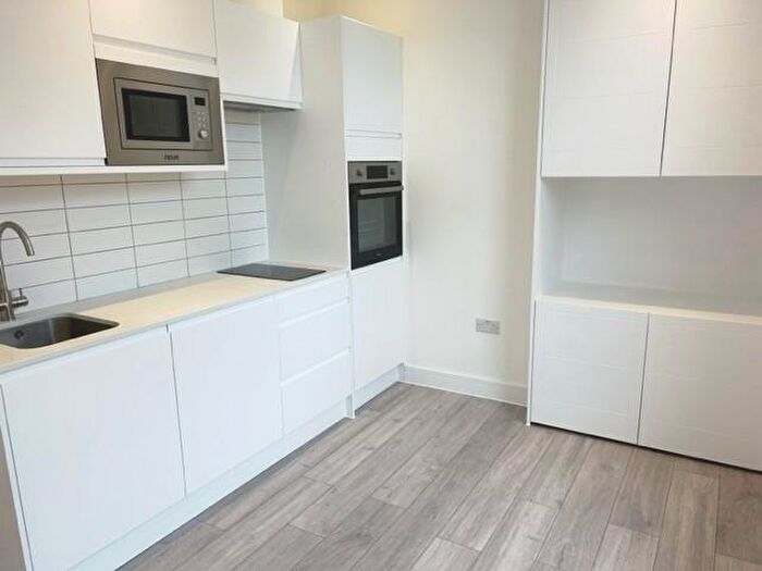 Studio To Rent In Mount View Road, Crouch End, N4