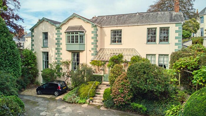 7 Bedroom Link Detached House For Sale In Glenrowan, Orchard Hill, EX39