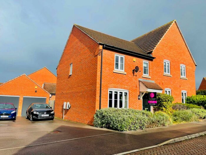 3 Bedroom Semi-Detached House To Rent In Lisa Head Avenue, Didcot, OX11